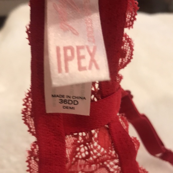 Victoria’s Secret Ipex Bras - Picture 3 of 16